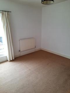 3 bedroom terraced house to rent, Gladstone Street, Norwich NR2