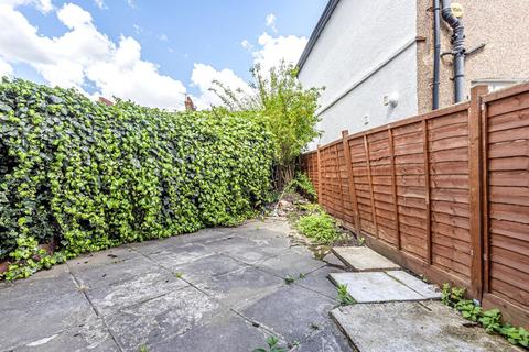 3 Fernbrook Crescent, London, SE13 5NJ