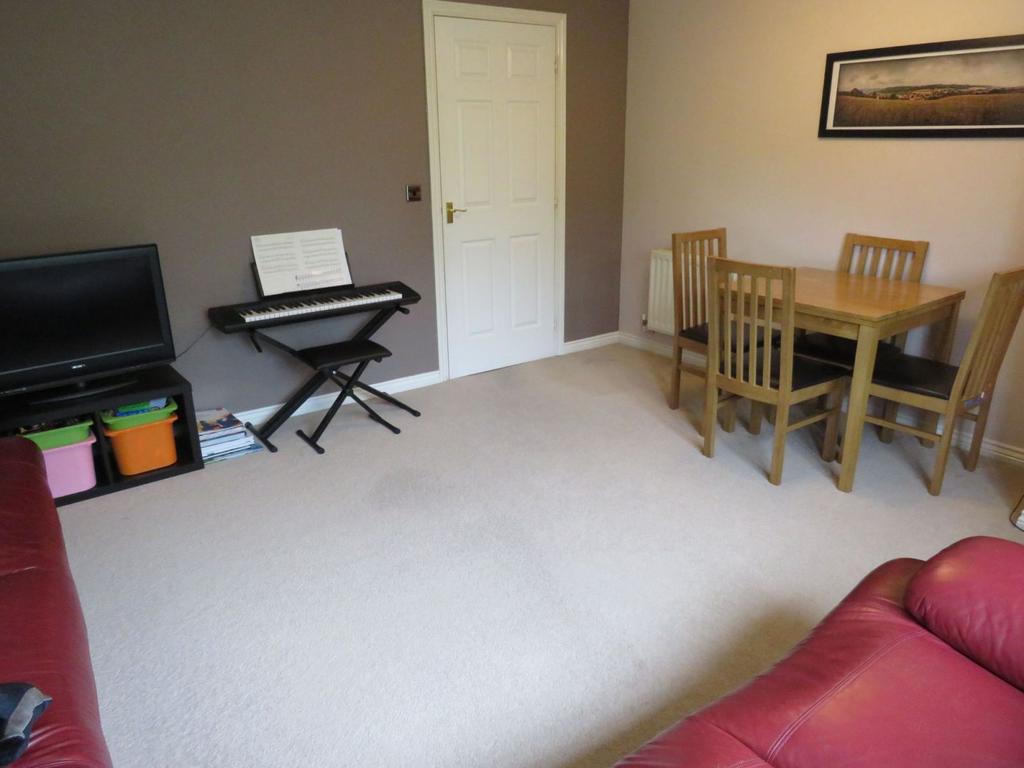 Lounge/dining room