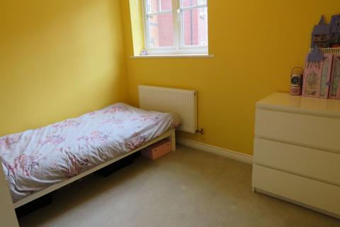 11 Beckets View, Northampton, NN1 5NQ