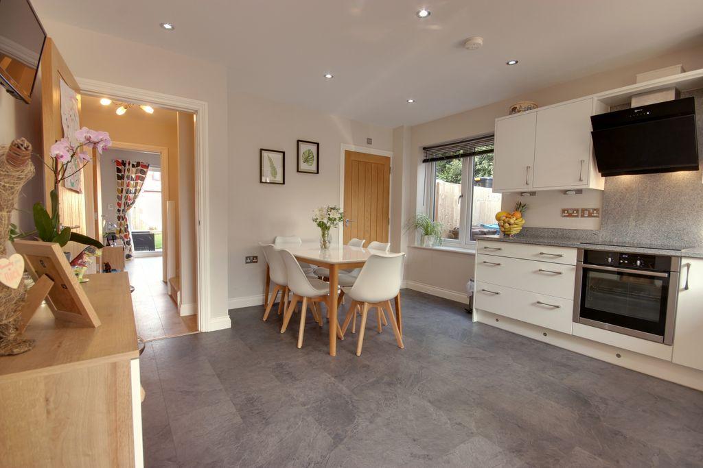 Rice Close, Beverley Parklands, Beverley HU17 0FU 4 bed semidetached