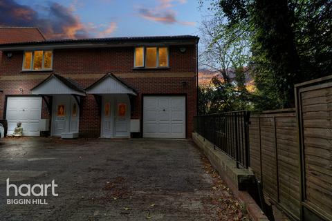 25f Beech Road, Biggin Hill, Westerham, TN16 3UY