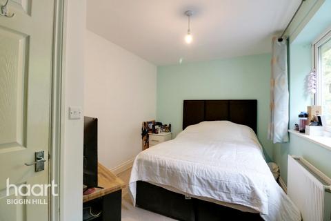25f Beech Road, Biggin Hill, Westerham, TN16 3UY