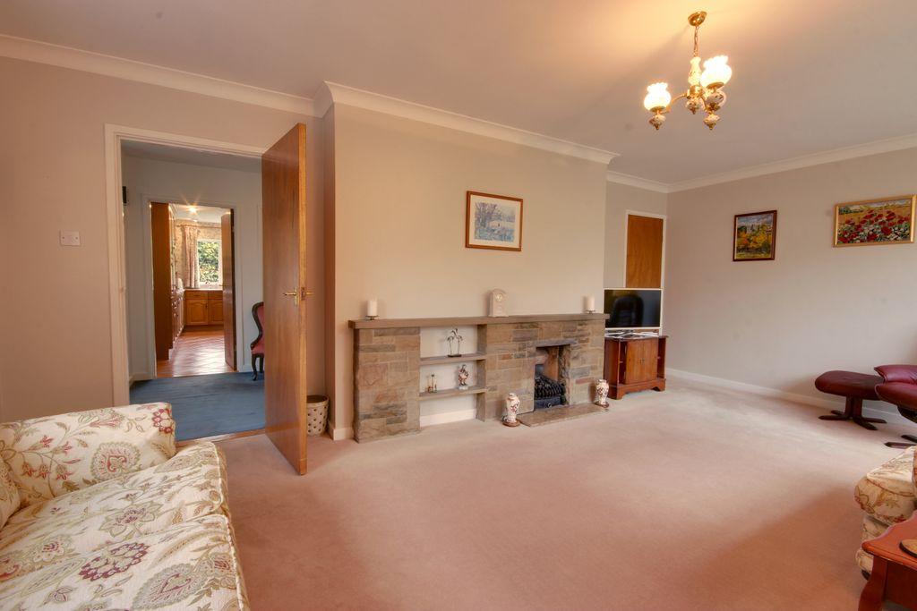 The Croft, Molescroft, Beverley HU17 7HT 4 bed detached house £375,000