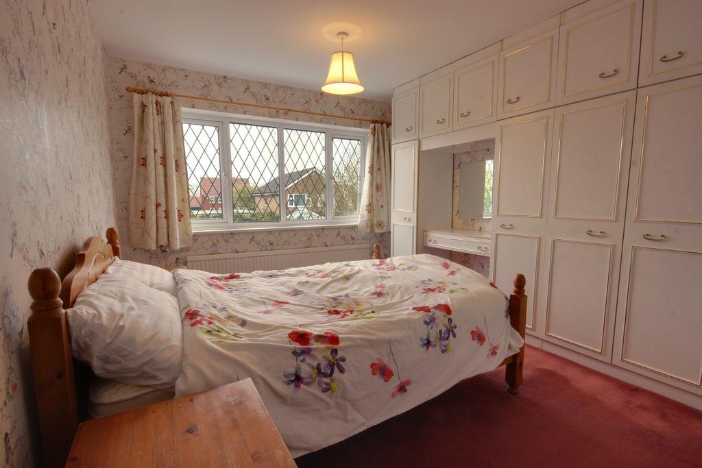 Bedroom 1 (Double)