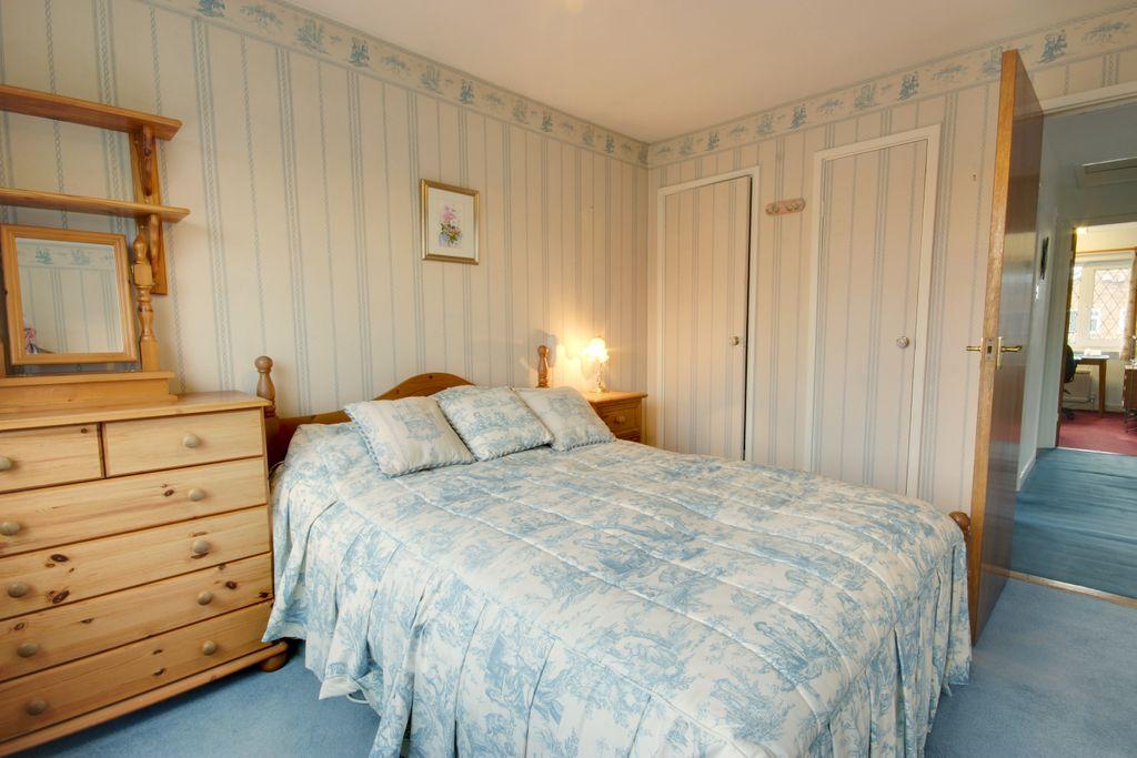 Bedroom 3 (Double)