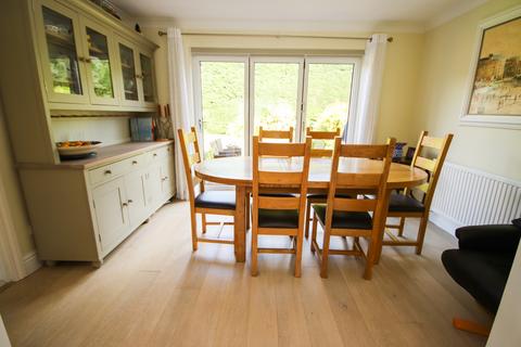11 Applecroft, Maidenhead, SL6 3HD