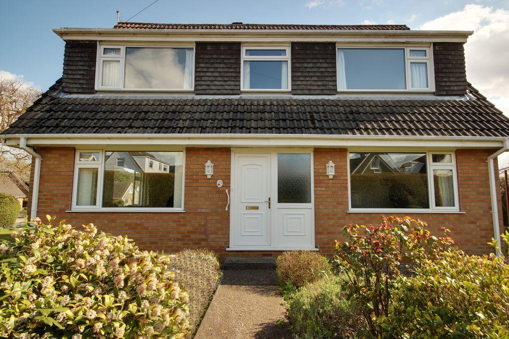 Castle Rise, South Cave HU15 2ET 4 bed detached house £250,000