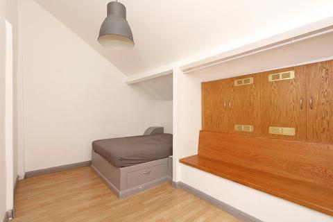 39c Inglis Road, London, W5 3RL