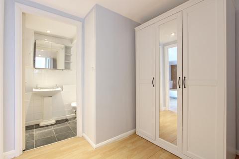 39c Inglis Road, London, W5 3RL