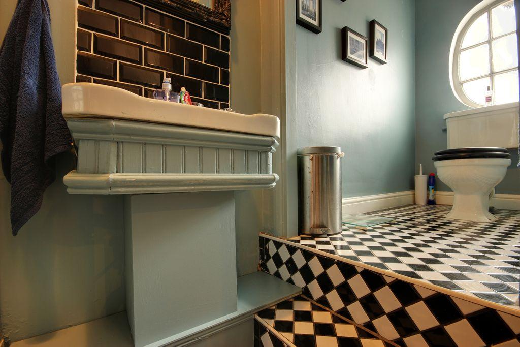 Ensuite