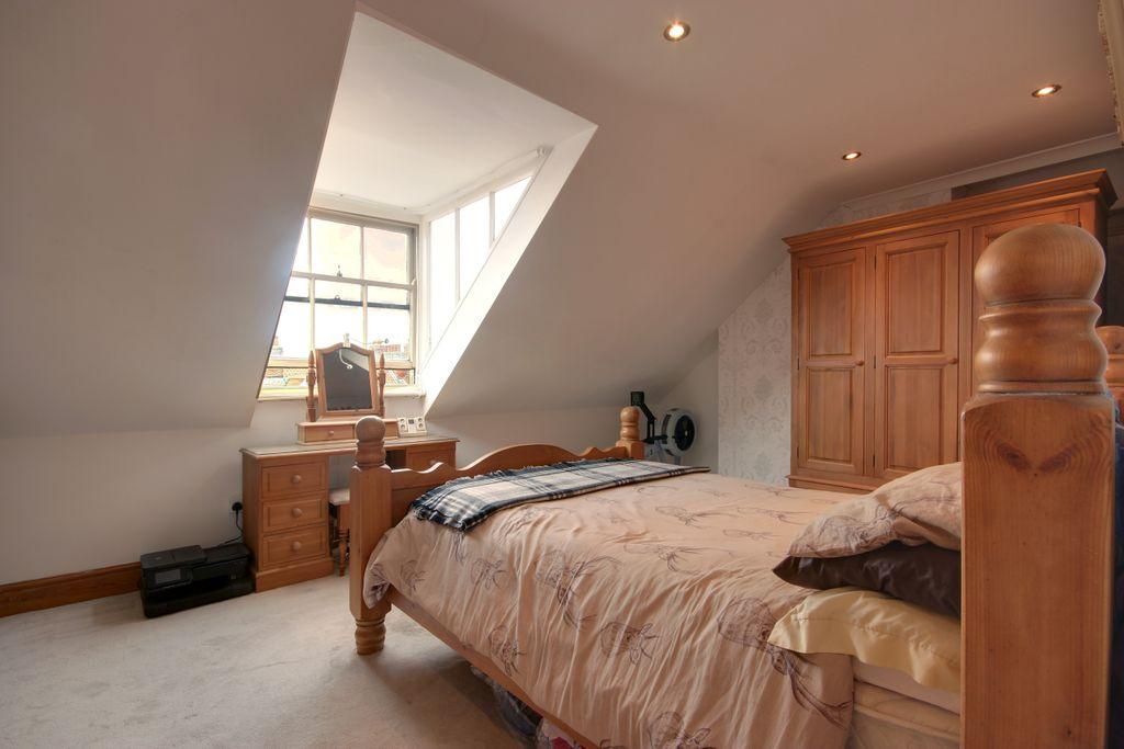 Bedroom 3 (Double)