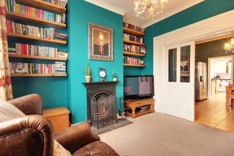 60 Beckside, Beverley, HU17 0PD