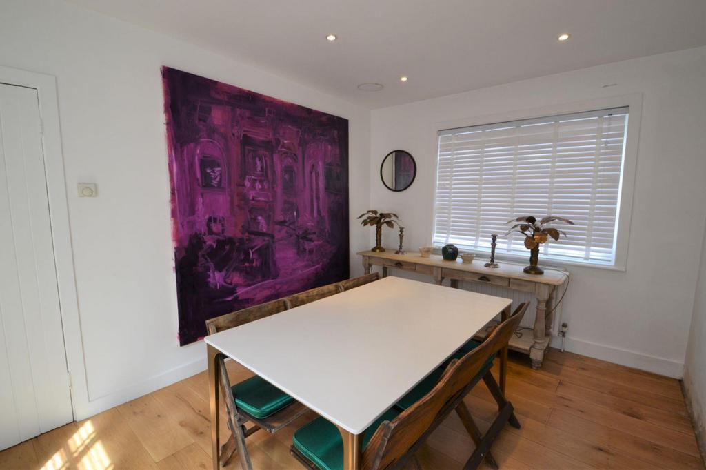 Burton Park, Duncton, Petworth, West Sussex, GU28 2 bed house £1,900