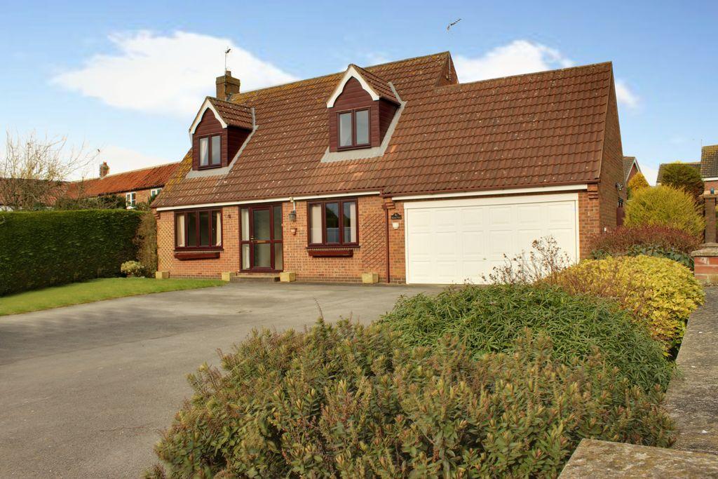 Main Street, Leconfield, Beverley HU17 7NQ 3 bed detached house £300,000