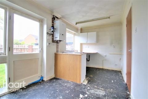 2 Atterby Drive, Rossington, Doncaster, DN11 0YX