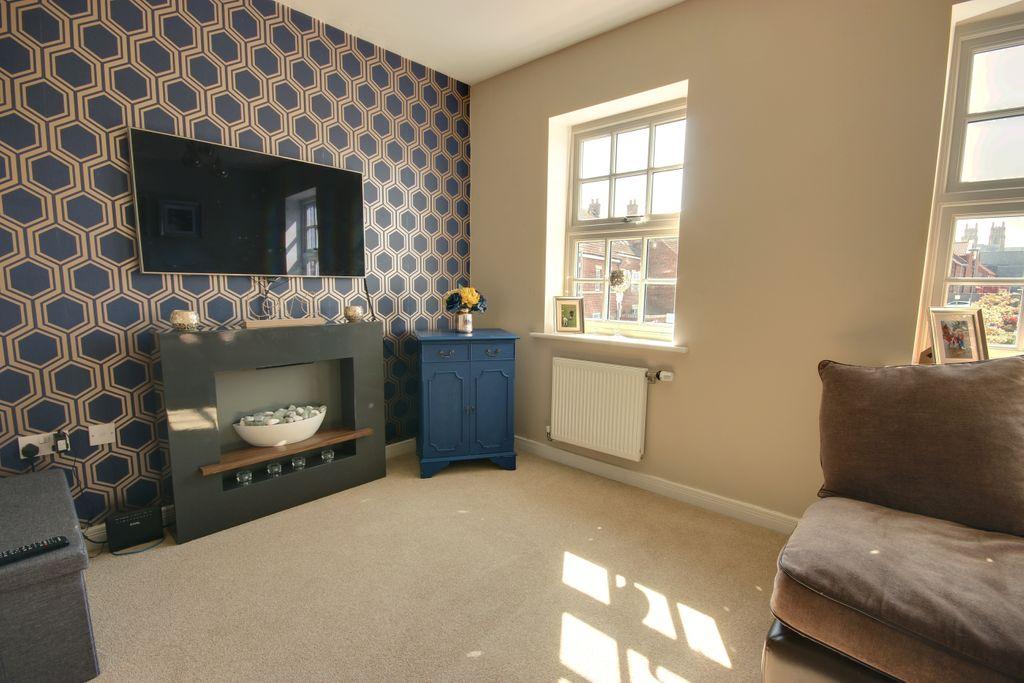 St Nicholas Road, Beverley HU17 0QT 3 bed semidetached house £275,000
