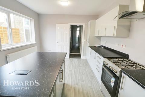 9 Bridge Road, Lowestoft, NR32 3LL
