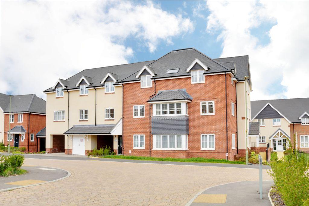 Observer Point Road, Overton, Basingstoke RG25 3FA 2 bed ground floor