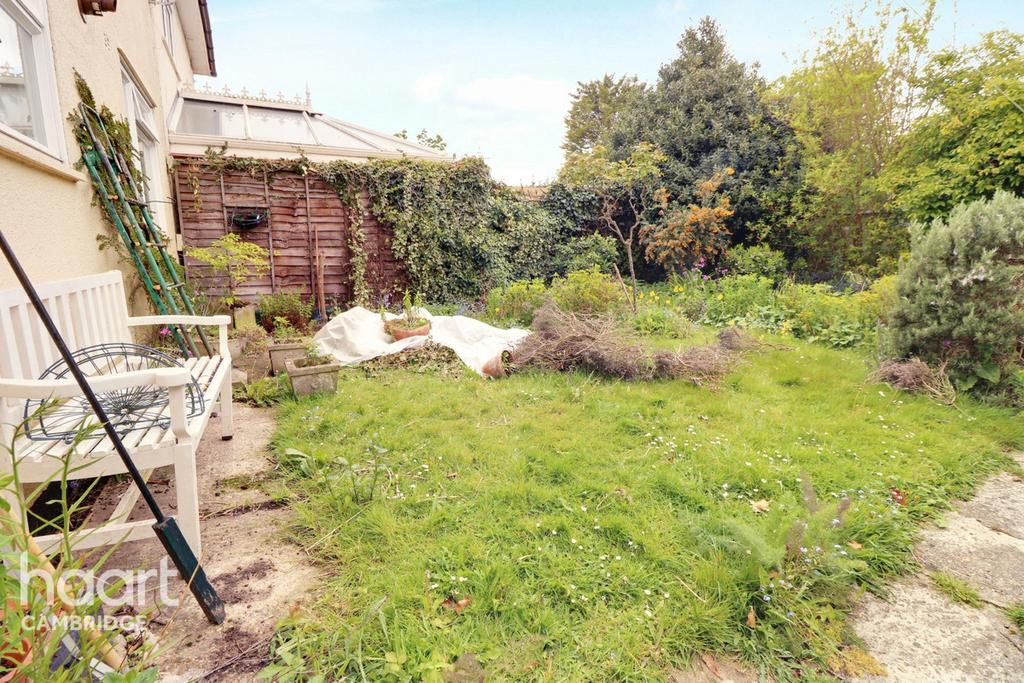 Peverel Road, Cambridge 3 bed semidetached house £375,000
