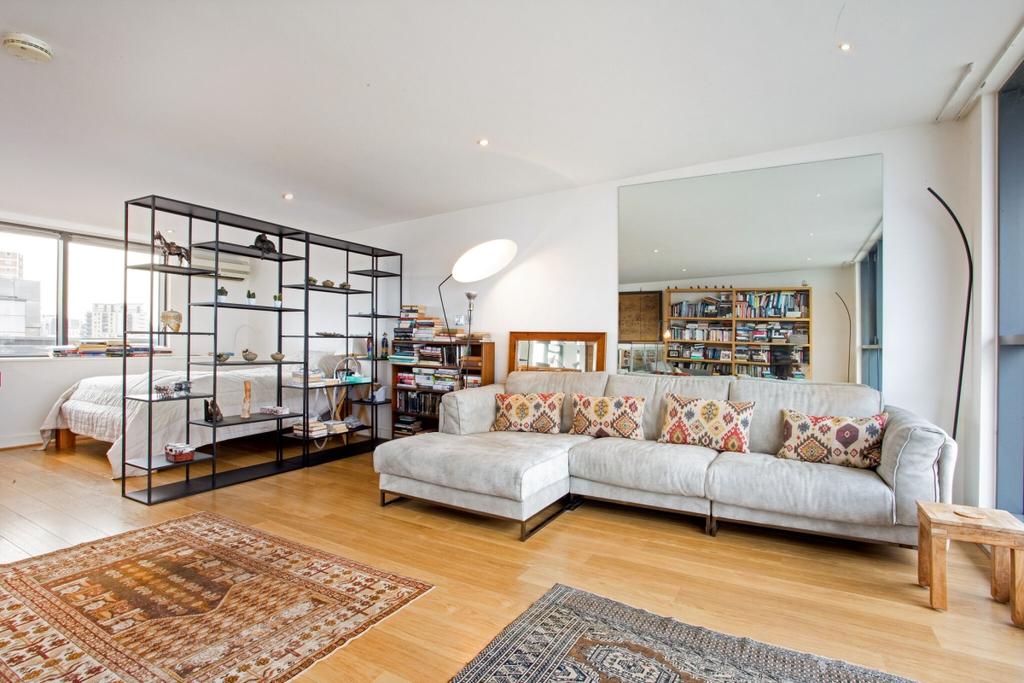 45 Wood Wharf 277...