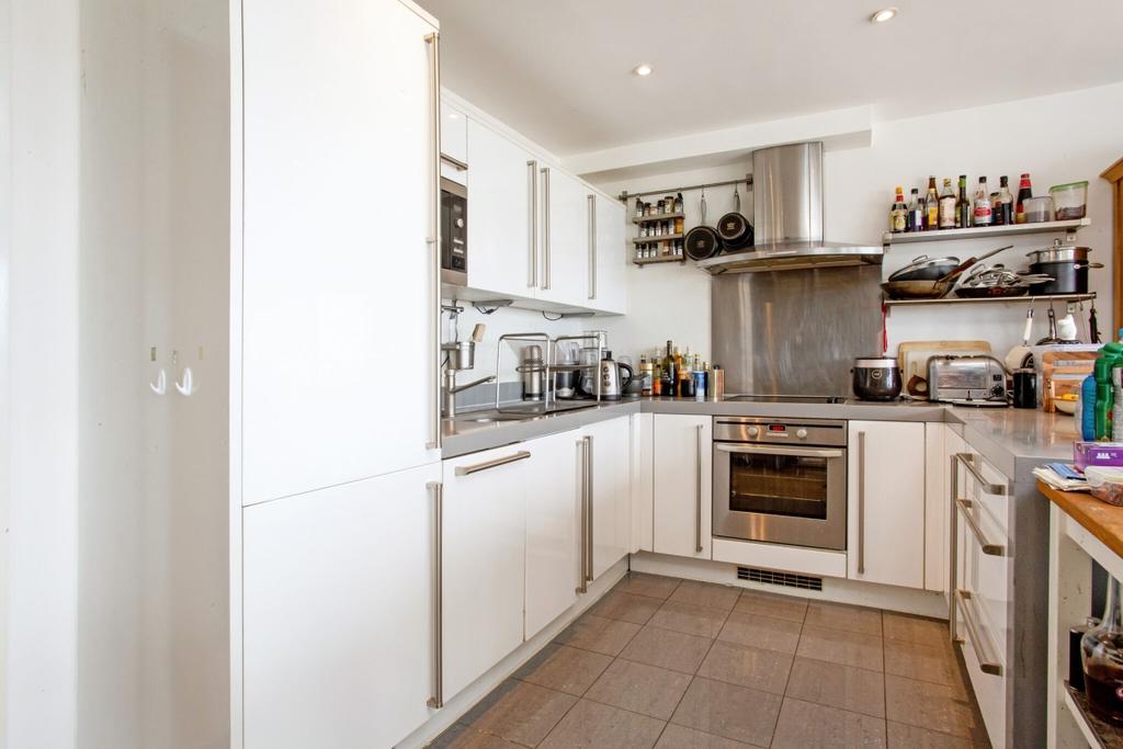 45 Wood Wharf 277...