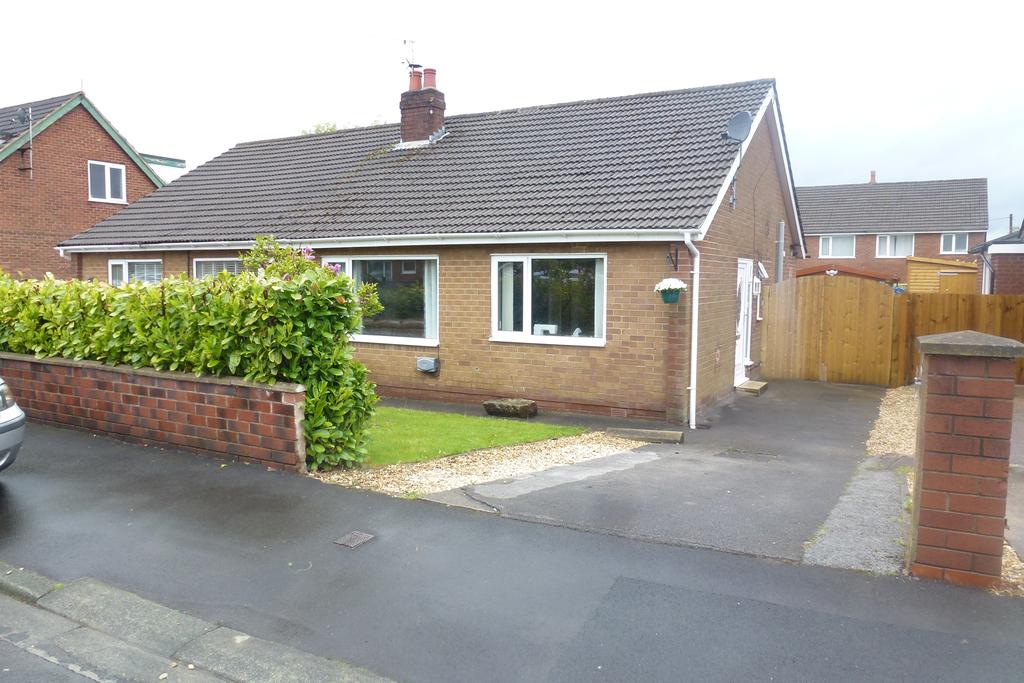 ST DAVIDS ROAD, LEYLAND PR25 2 bed semidetached bungalow £155,000