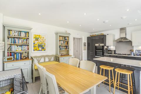 9 Bingham Road, Winchester, SO22 6GB