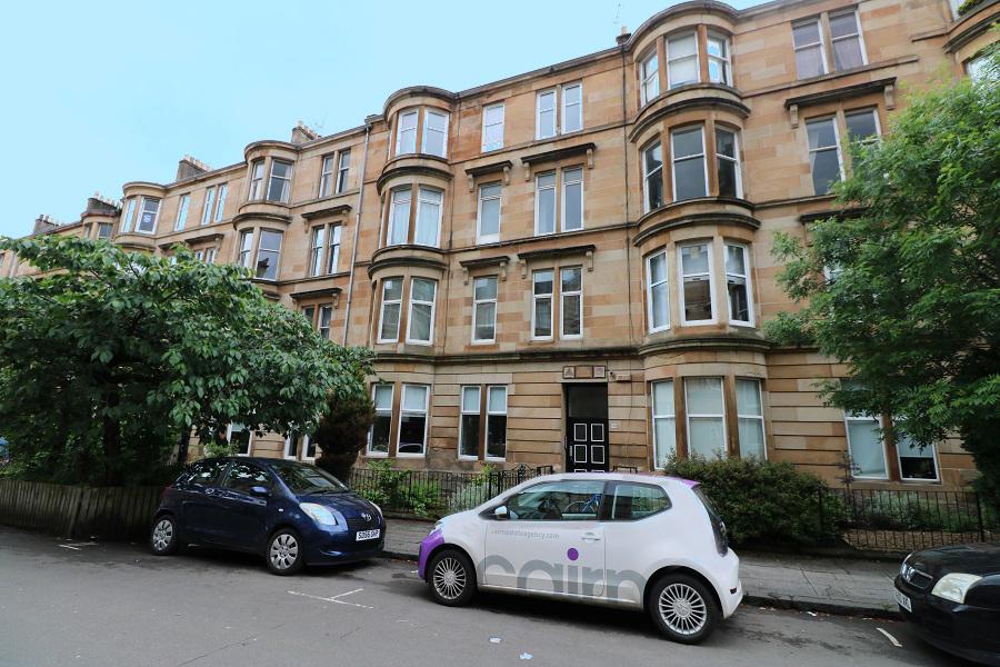 Montague Street, Woodlands, Glasgow, G4 3 bed flat £1,560 pcm (£360 pw)