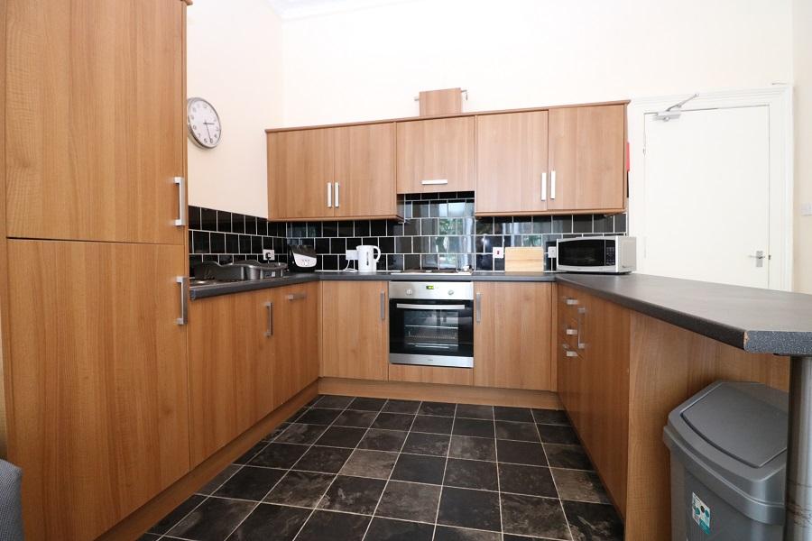 Montague Street, Woodlands, Glasgow, G4 3 bed flat £1,560 pcm (£360 pw)