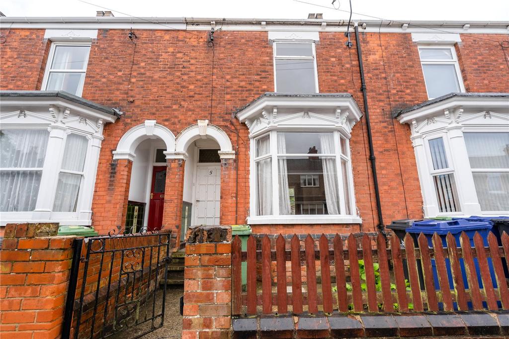 St. Augustine Avenue, Grimsby, DN32 3 bed terraced house £105,000