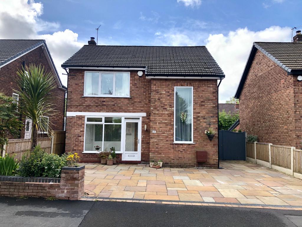 Avondale Avenue, Hazel Grove, Stockport, SK7 3 bed detached house £