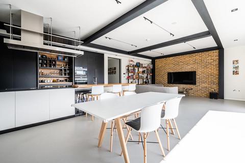undefined, Curtain Road, Shoreditch, EC2A