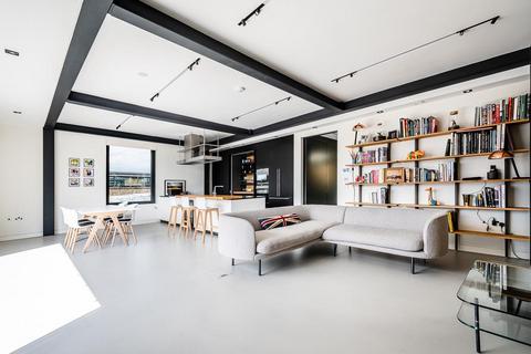 undefined, Curtain Road, Shoreditch, EC2A
