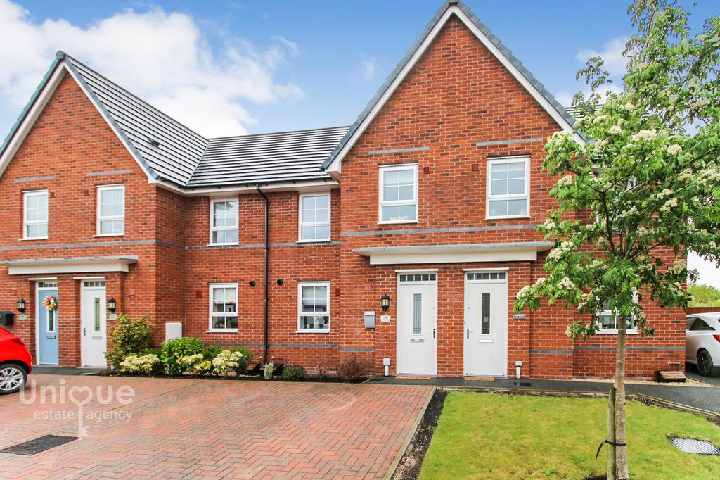 Hawthorn Drive, ThorntonCleveleys, FY5 3 bed terraced house £139,950
