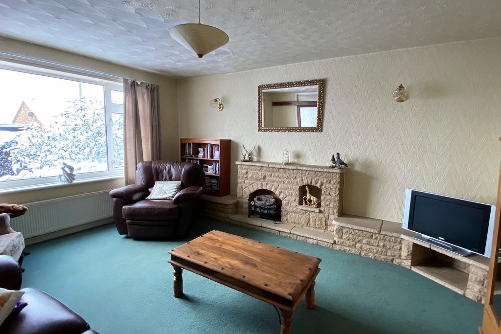 Elgin Drive, Melton Mowbray 3 bed detached bungalow £235,000