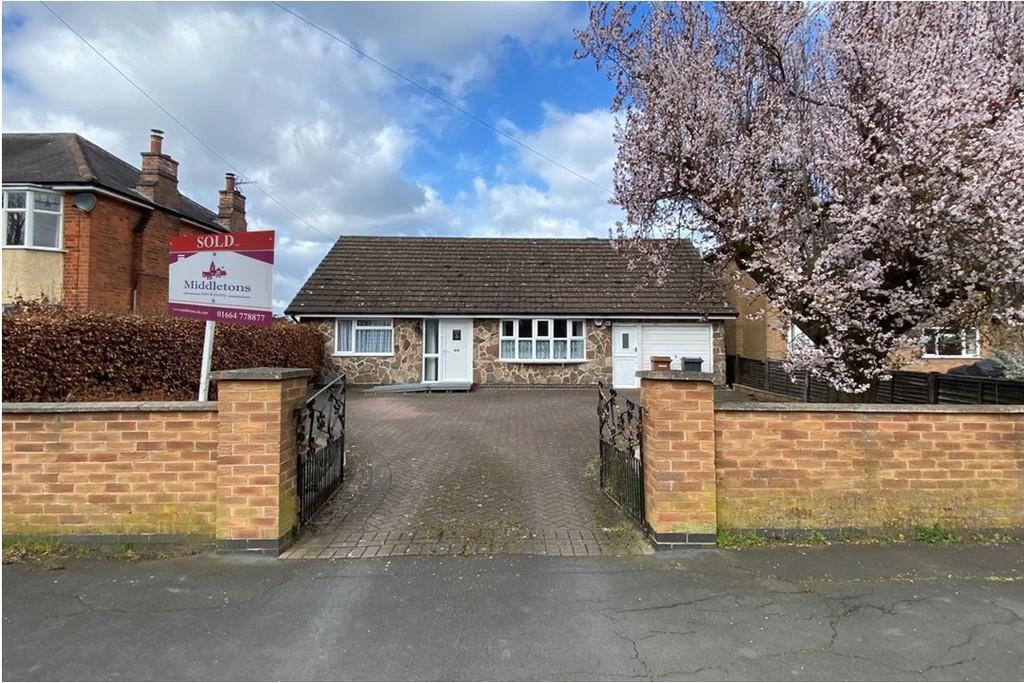 Main Road, Asfordby Valley 2 bed detached bungalow £280,000