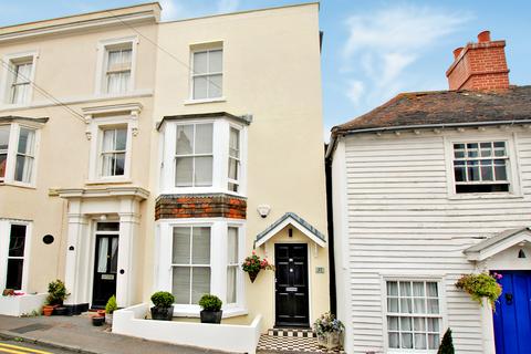 The Crescent, Sandgate, CT20