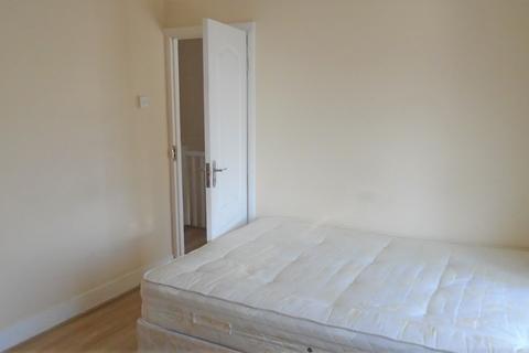 undefined, Cranford TW5