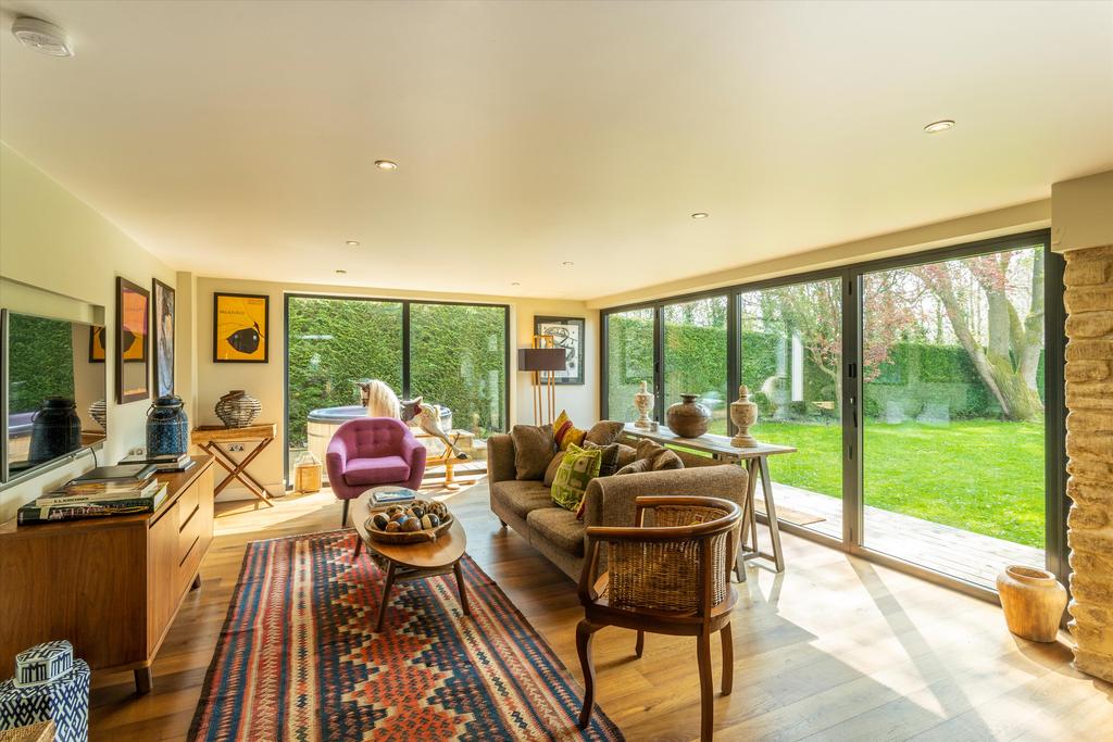 Eastcourt, Malmesbury, Wiltshire, SN16. 5 bed detached house £1,250,000