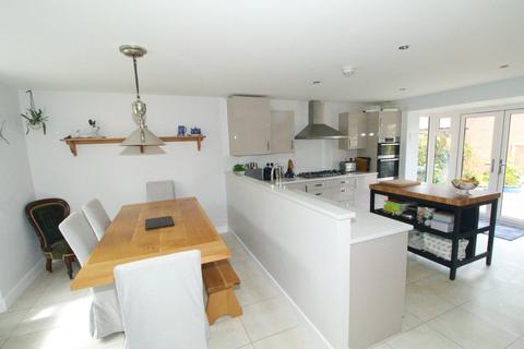 54 Gerway Close, Ottery St Mary, EX11 1GL