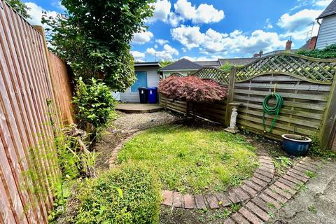 2 bedroom terraced house to rent, Waxwell Lane, Pinner HA5