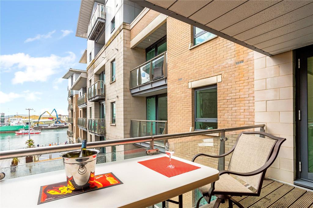Dolphin Quays, The Quay, Poole... 2 bed apartment £375,000