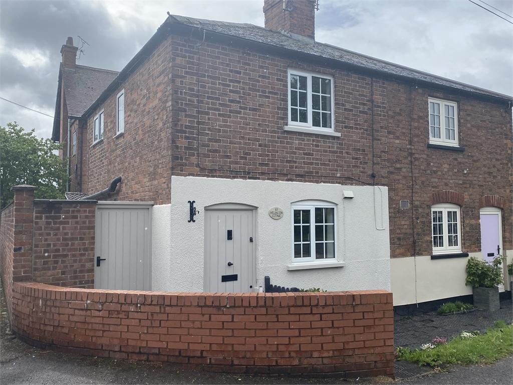 Southwell Road, Lowdham, Nottinghamshire. 2 bed cottage £195,000