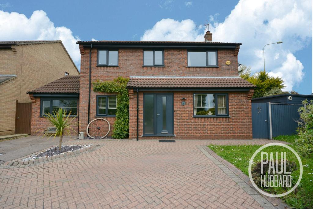 Dunston Drive, Oulton Broad 4 bed detached house £340,000