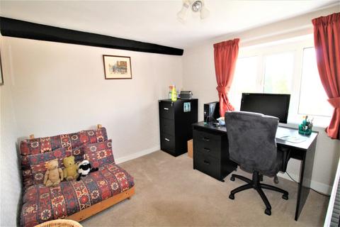 17 Markham Road, Wroughton, Swindon, SN4 9JT