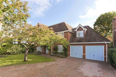 51 Arbrook Lane, Esher, KT10 9EG