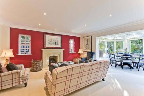 51 Arbrook Lane, Esher, KT10 9EG