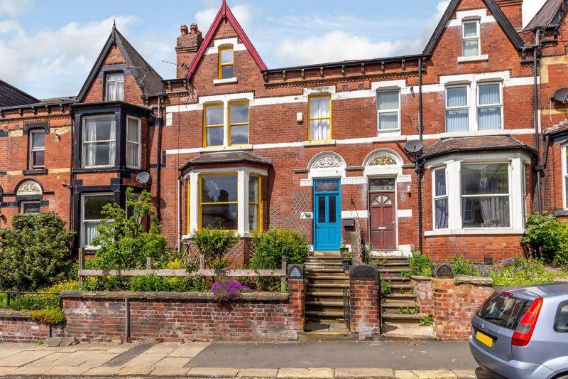 Roundhay Mount, Leeds 5 bed terraced house £280,000
