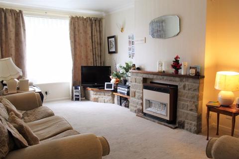 53 Middlebrook Way, Bradford, BD8 0EW